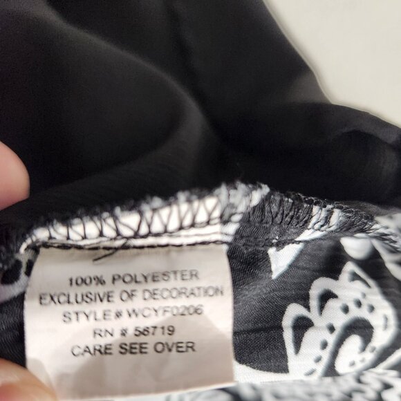 Notations Blouse Womans Size 1X Button-Up Floral Print Black White - Picture 13 of 15